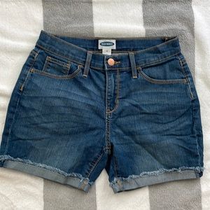 Old Navy girls Sz 14 rolled jean shorts. EUC